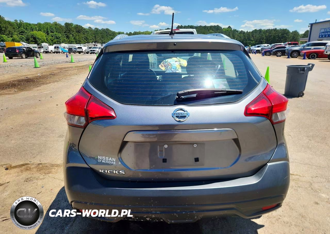 2018 Nissan Kicks S VIN:3N1CP5CU8JL536285 - 6