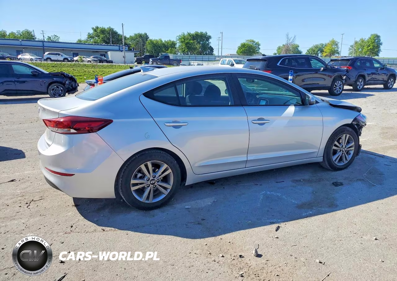 2018 Hyundai Elantra Sel VIN:KMHD84LF6JU467804 - 3