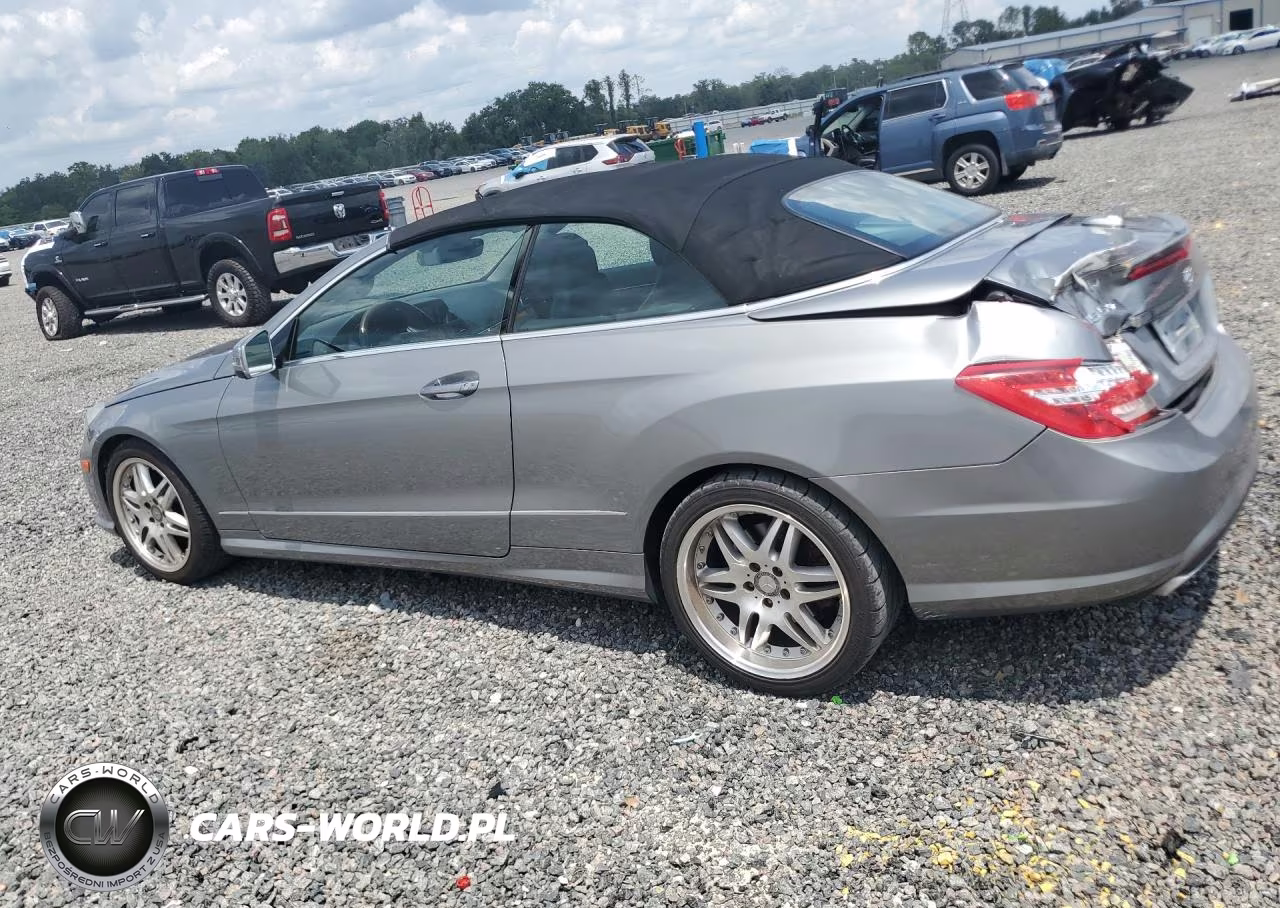 2011 Mercedes-Benz E 550 VIN:WDDKK7CF6BF081233 - 2
