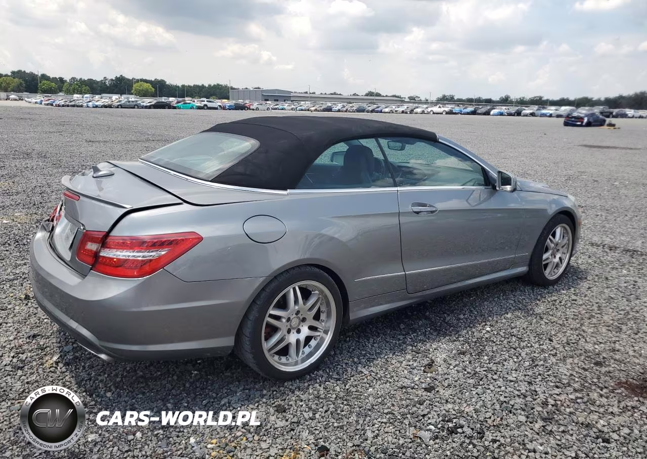2011 Mercedes-Benz E 550 VIN:WDDKK7CF6BF081233 - 3