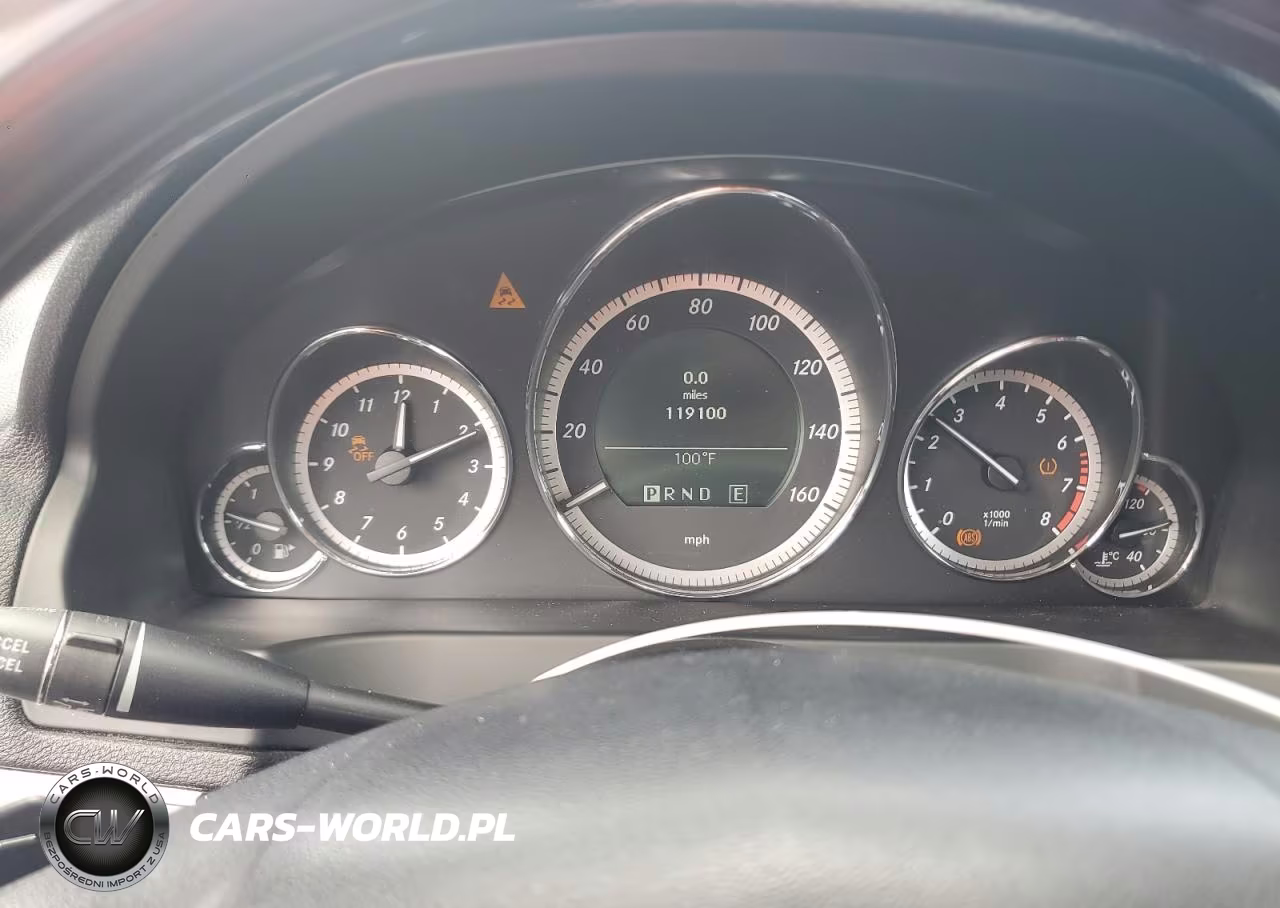 2011 Mercedes-Benz E 550 VIN:WDDKK7CF6BF081233 - 9