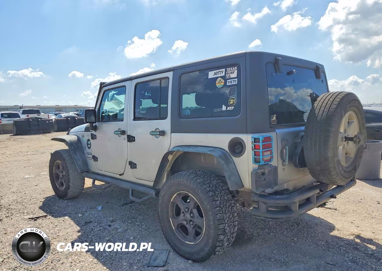 2011 Jeep Wrangler Unlimited Sport VIN:1J4BA3H17BL582713 - 2