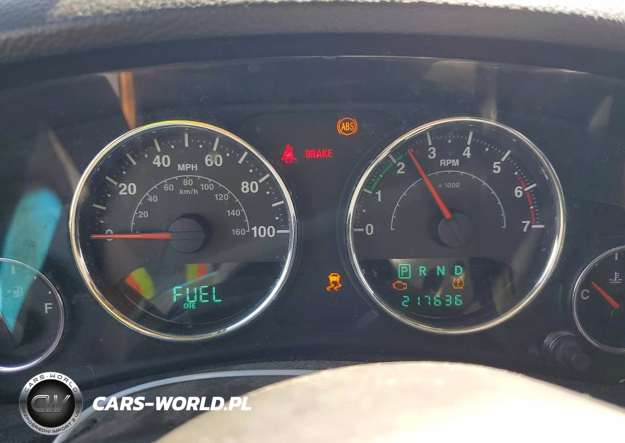 2011 Jeep Wrangler Unlimited Sport VIN:1J4BA3H17BL582713 - 9