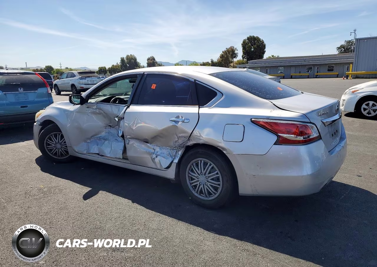 2015 Nissan Altima 2.5 VIN:1N4AL3AP3FN889614 - 2