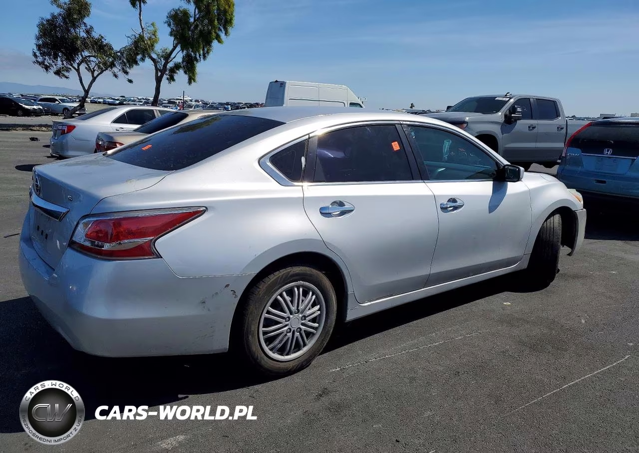 2015 Nissan Altima 2.5 VIN:1N4AL3AP3FN889614 - 3