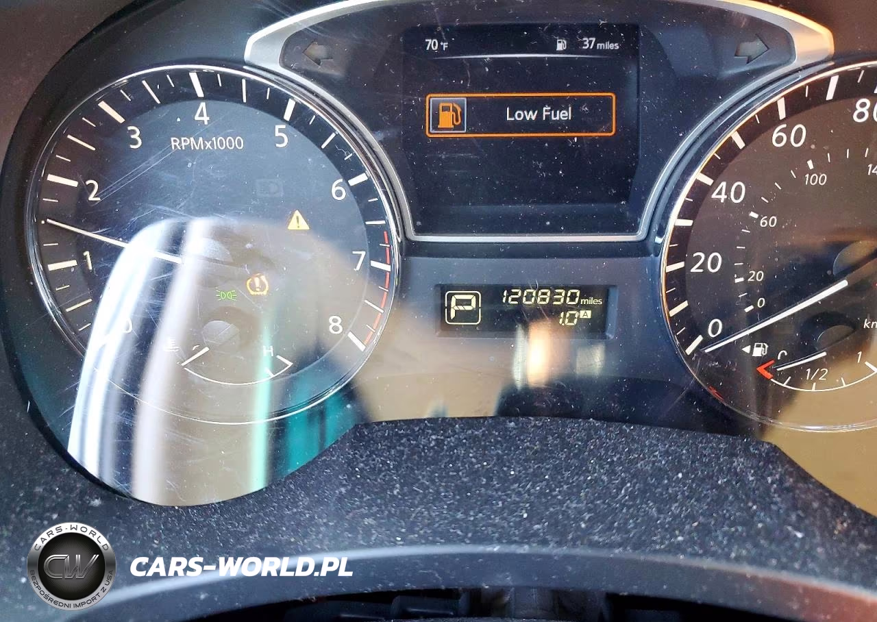 2015 Nissan Altima 2.5 VIN:1N4AL3AP3FN889614 - 9