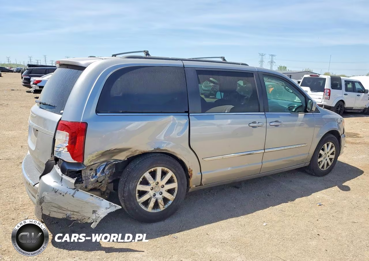 2014 Chrysler Town & Country Touring VIN:2C4RC1BG3ER397666 - 3