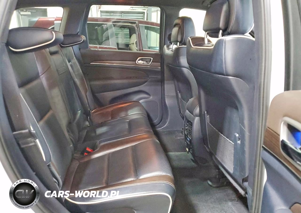 2015 Jeep Grand Cherokee Overland VIN:1C4RJFCGXFC877943 - 10