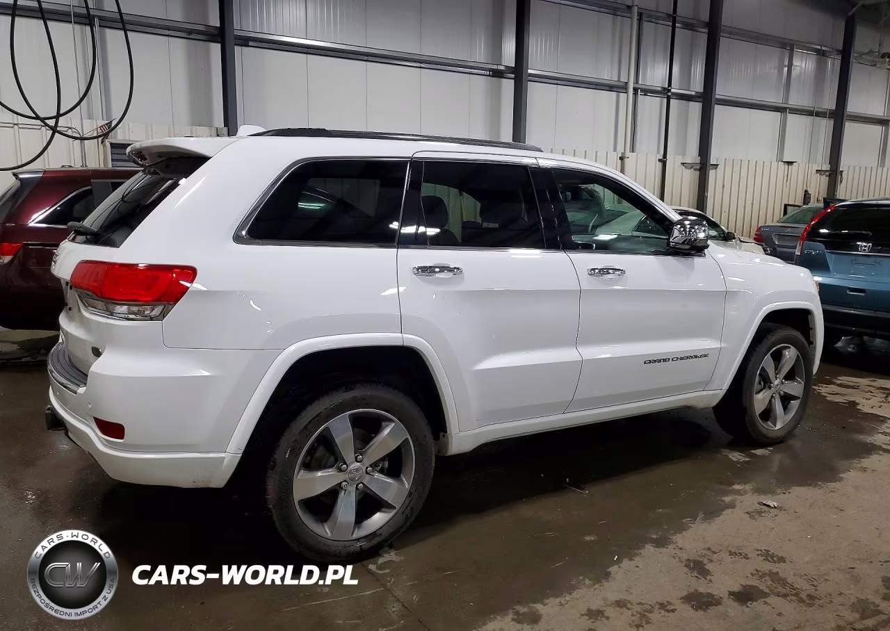 2015 Jeep Grand Cherokee Overland VIN:1C4RJFCGXFC877943 - 3