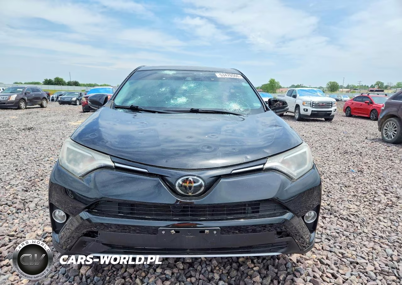 2018 Toyota Rav4 Xle VIN:2T3RFREV5JW704335 - 5