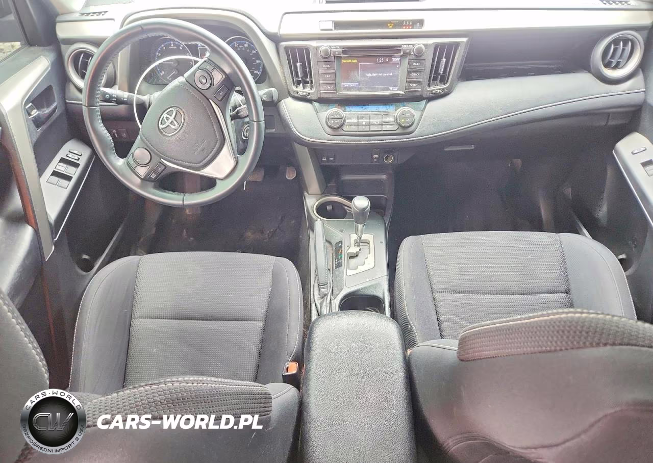 2018 Toyota Rav4 Xle VIN:2T3RFREV5JW704335 - 8