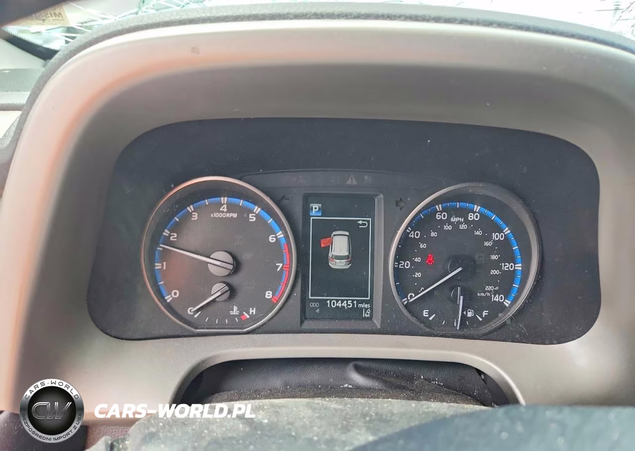 2018 Toyota Rav4 Xle VIN:2T3RFREV5JW704335 - 9