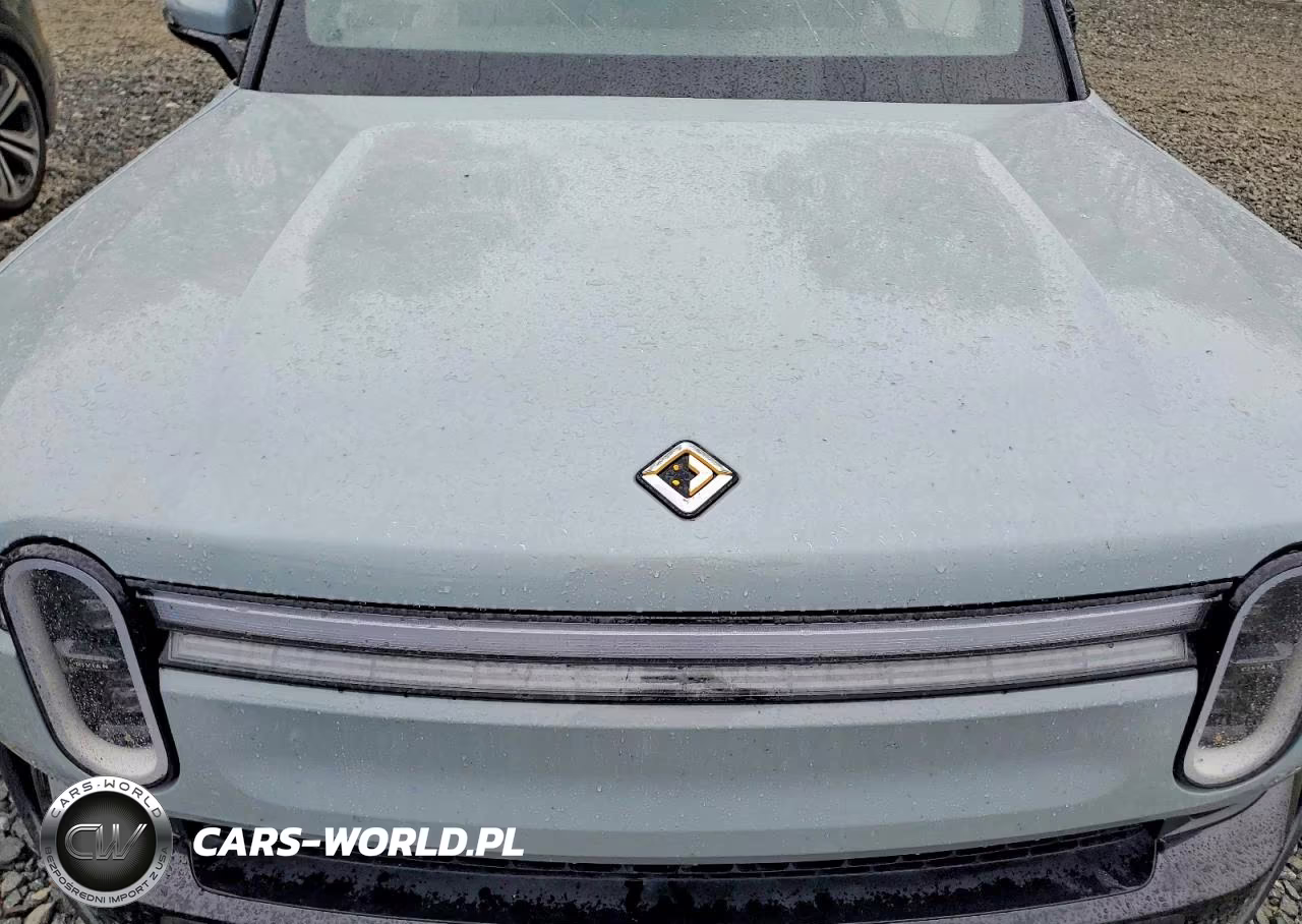 2025 Rivian R1S Adventure VIN:7PDSGBBA9SN071055 - 11