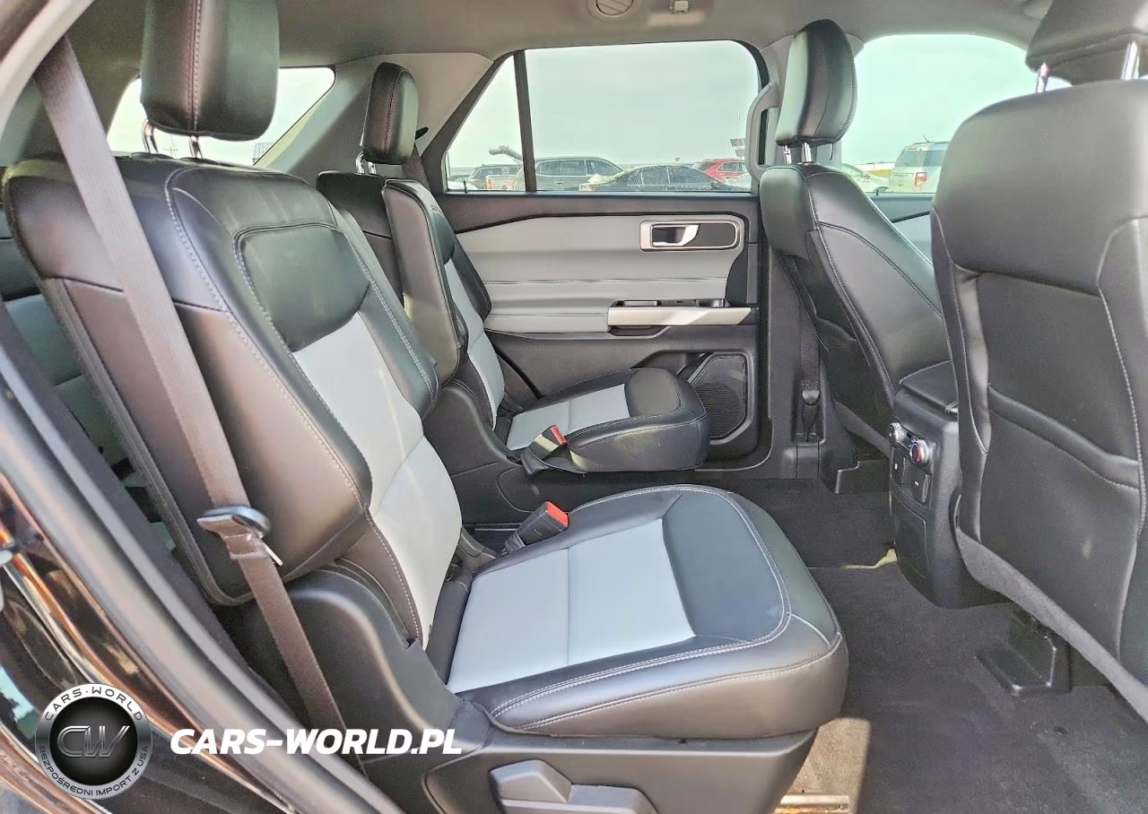 2022 Ford Explorer Xlt VIN:1FMSK8DH7NGA01495 - 10