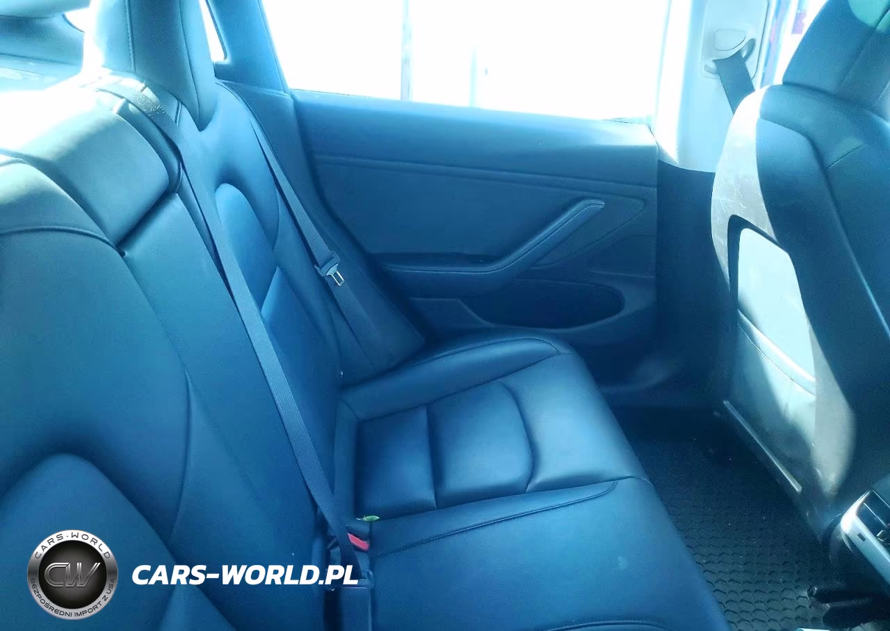 2018 Tesla Model 3 VIN:5YJ3E1EB1JF091300 - 10
