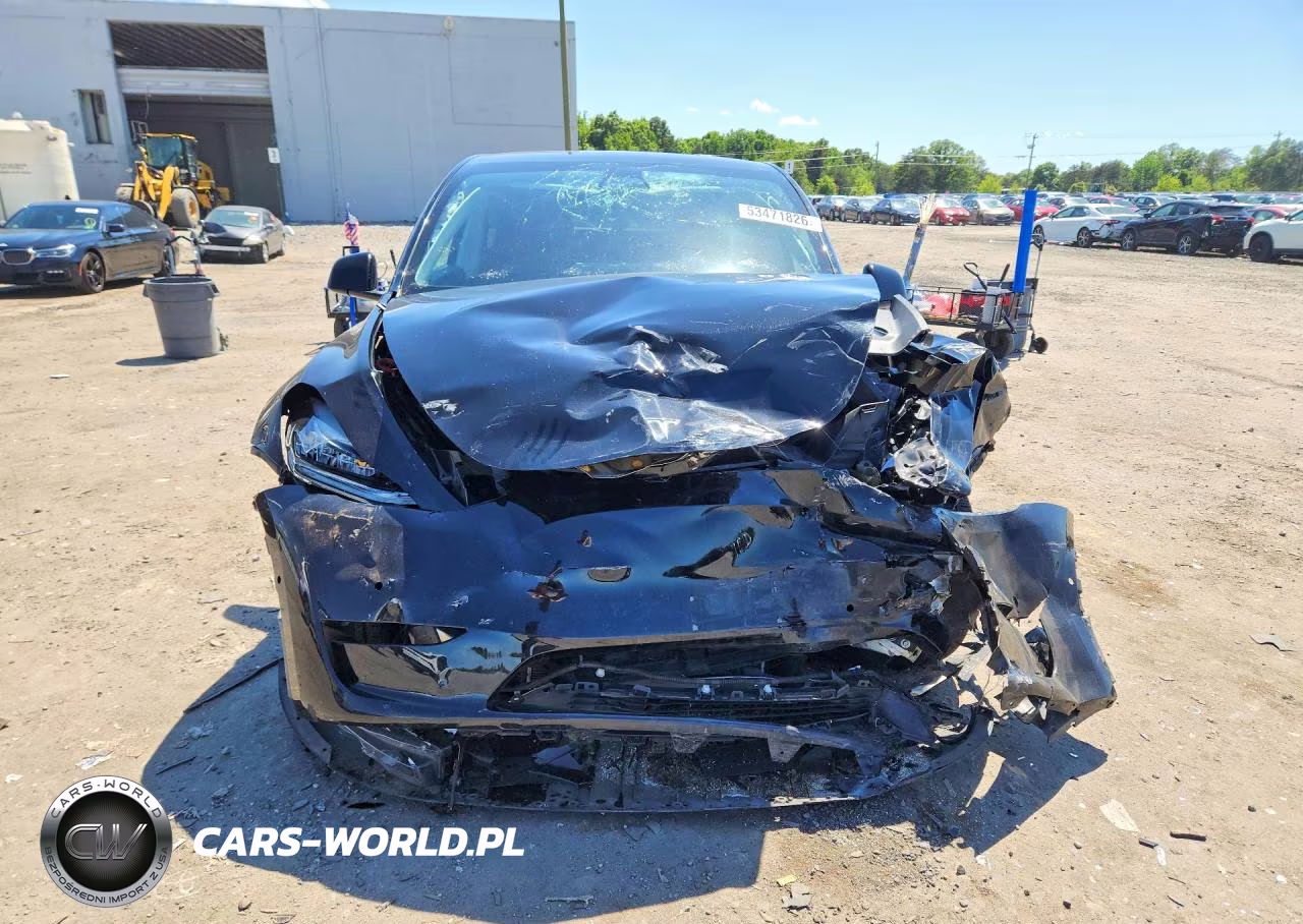 2021 Tesla Model Y VIN:5YJYGDED8MF126339 - 5