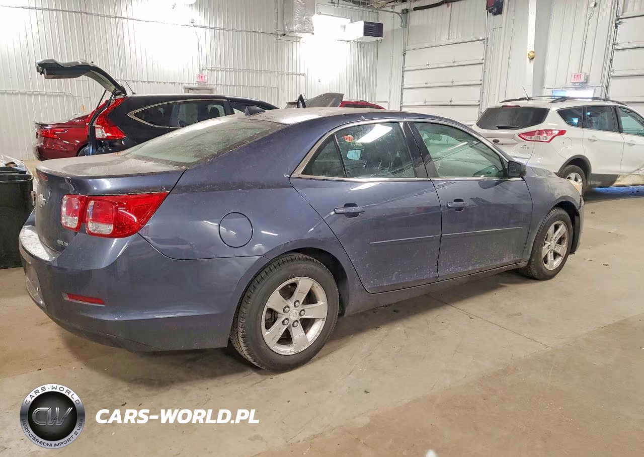 2013 Chevrolet Malibu Ls VIN:1G11B5SA8DF186805 - 3