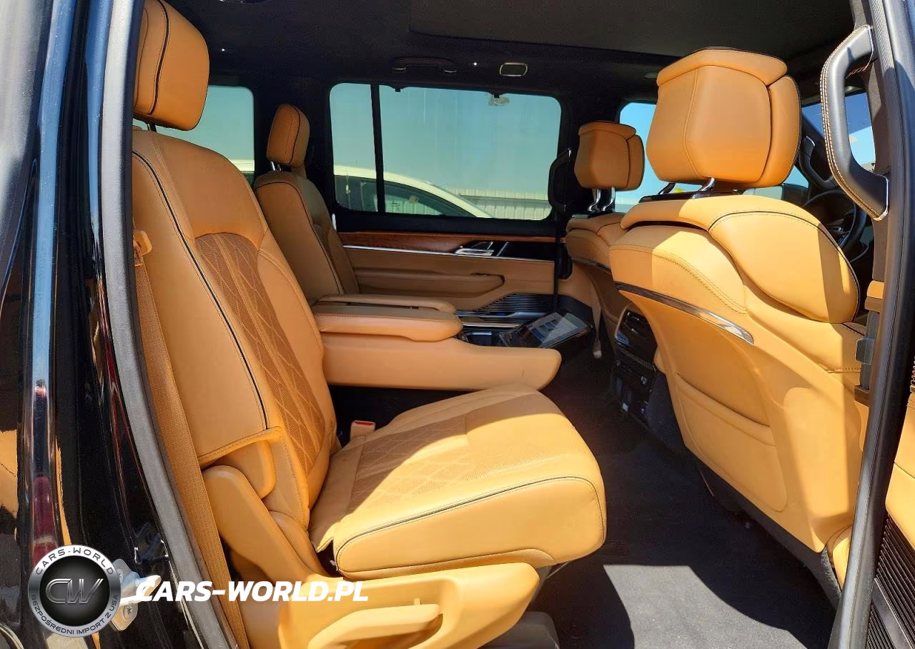 2022 Jeep Grand Wagoneer Series Iii VIN:1C4SJVGJ0NS145178 - 11
