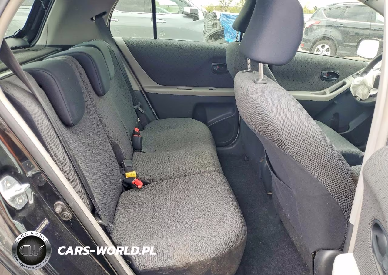 2011 Toyota Yaris Base VIN:JTDKT4K38B5339772 - 11