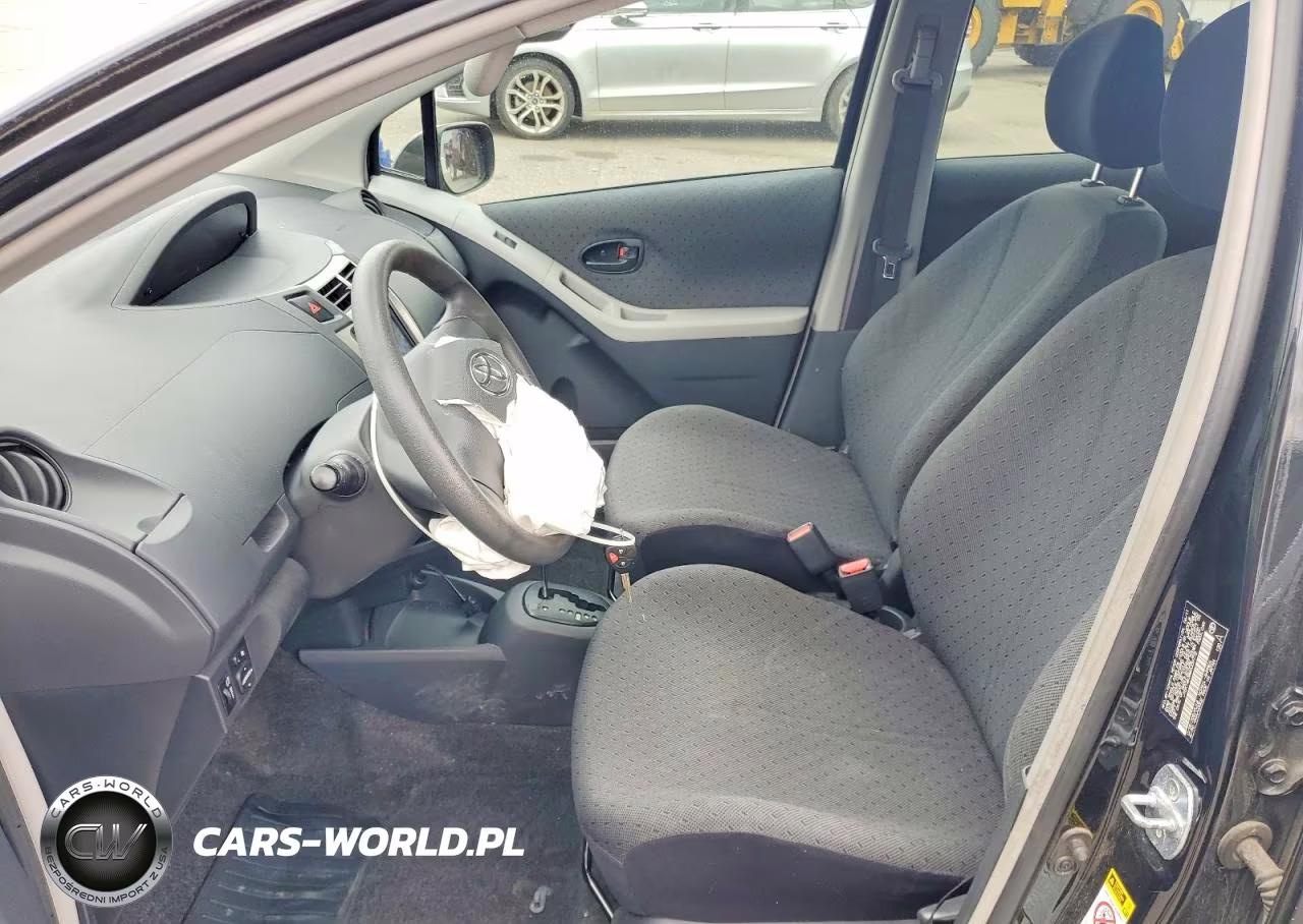 2011 Toyota Yaris Base VIN:JTDKT4K38B5339772 - 7