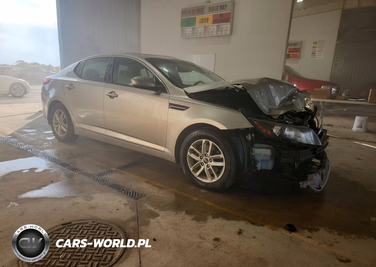 2011 Kia Optima Lx VIN:KNAGM4A7XB5161982 - 4