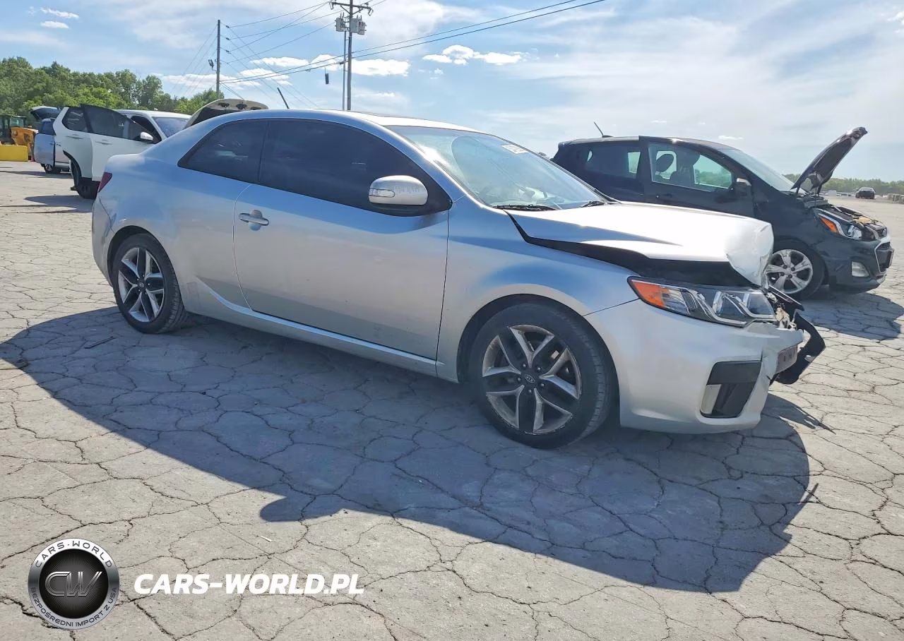 2010 Kia Forte Sx VIN:KNAFW6A3XA5146427 - 4