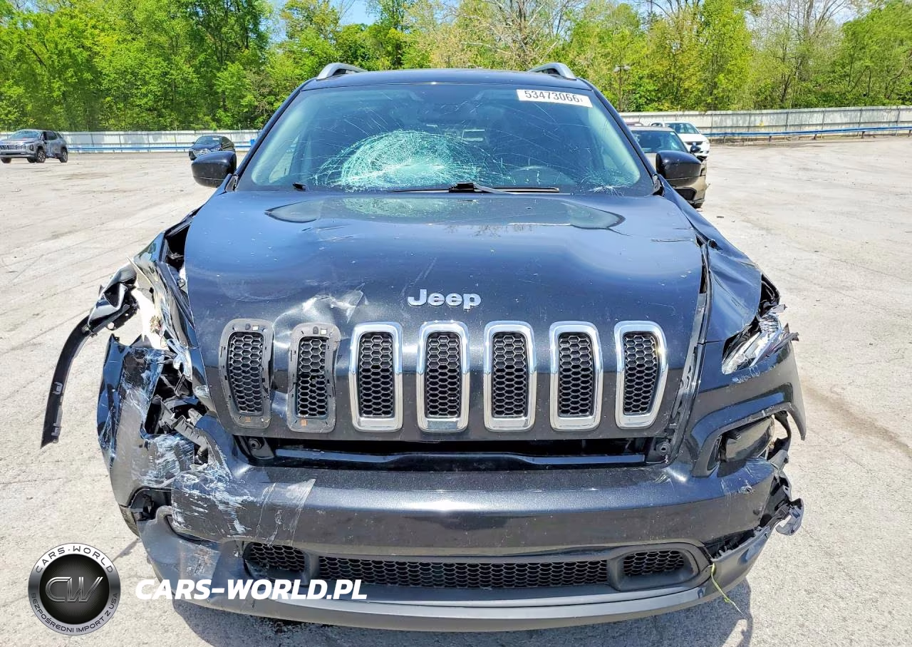 2015 Jeep Cherokee Latitude VIN:1C4PJMCB4FW647717 - 5