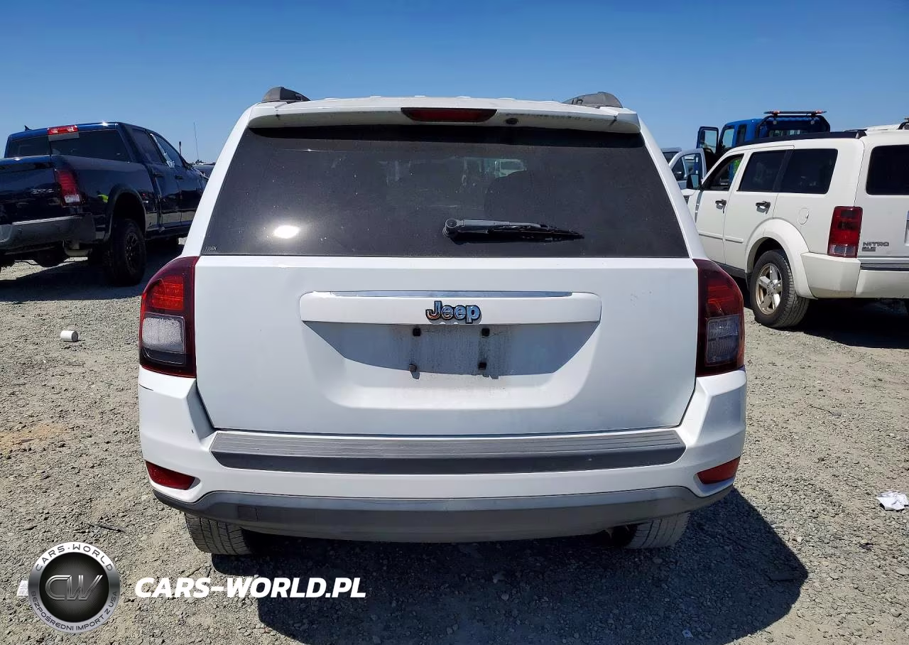 2015 Jeep Compass Sport VIN:1C4NJCBA2FD250514 - 6