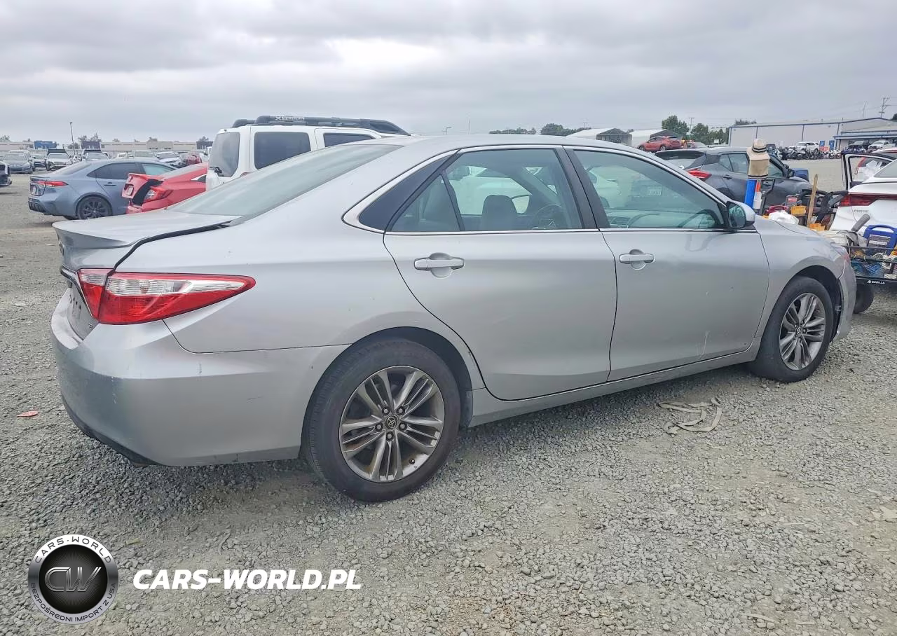 2016 Toyota Camry Se VIN:4T1BF1FKXGU120070 - 3