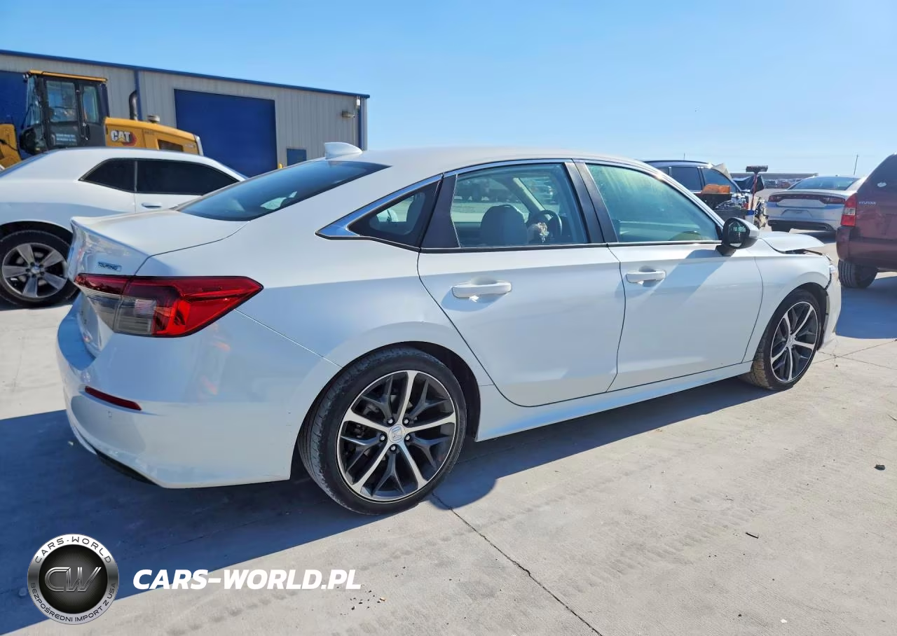 2024 Honda Civic Touring VIN:2HGFE1F95RH306161 - 3