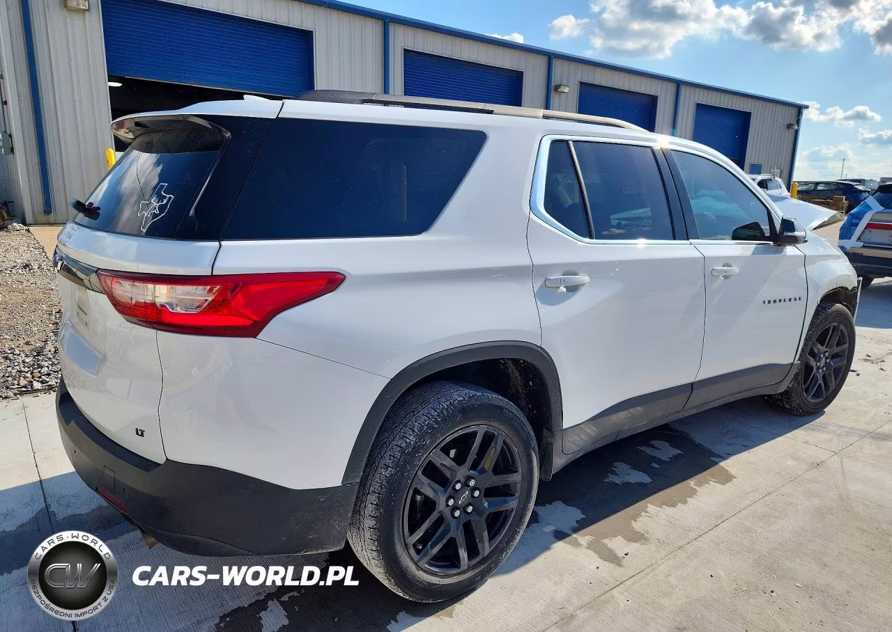 2020 Chevrolet Traverse Lt VIN:1GNERHKW3LJ315439 - 3
