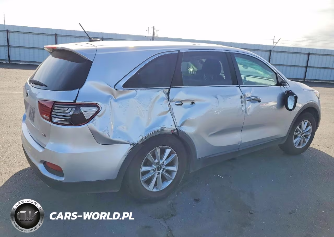 2020 Kia Sorento Lx VIN:5XYPG4A31LG674327 - 3