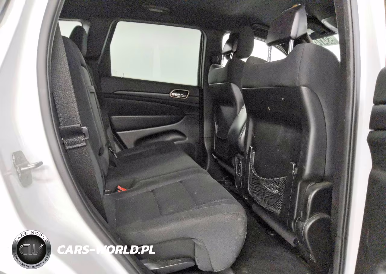 2014 Jeep Grand Cherokee Laredo VIN:1C4RJEAG6EC113678 - 11