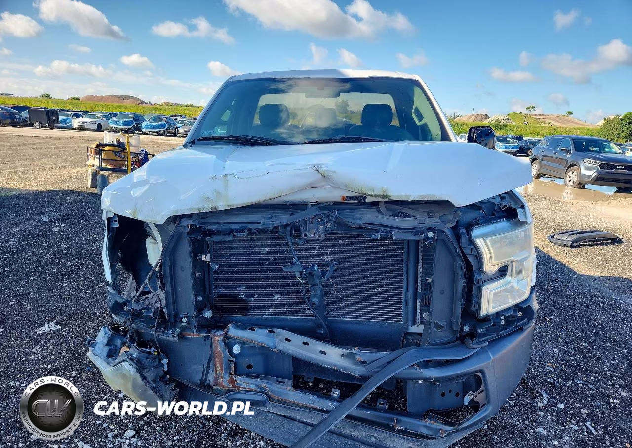 2017 Ford F150 VIN:1FTMF1C81HKD38563 - 5