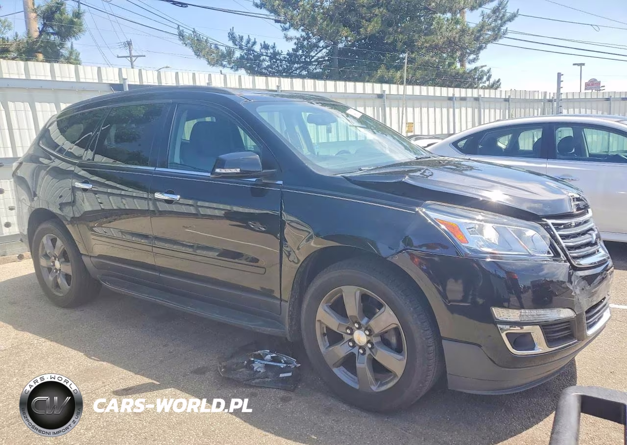 2017 Chevrolet Traverse Lt VIN:1GNKRHKD0HJ305007 - 4