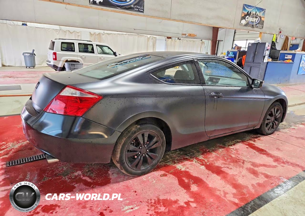 2010 Honda Accord Lx VIN:1HGCS1B32AA012913 - 3