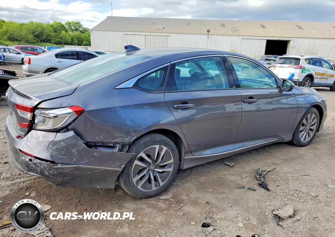 2021 Honda Accord Dx VIN:1HGCV3F57MA008715 - 3