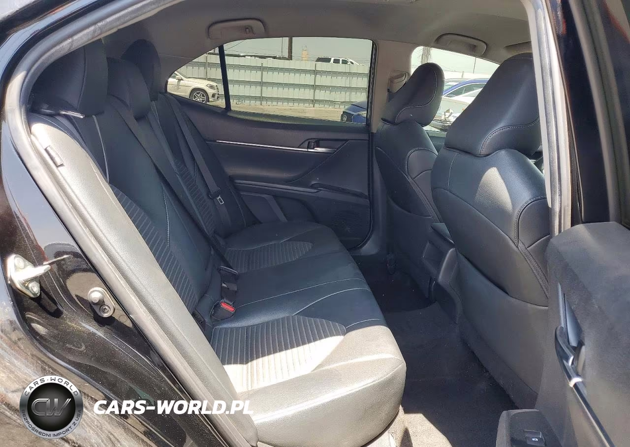 2019 Toyota Camry Se VIN:4T1B11HK4KU261589 - 10