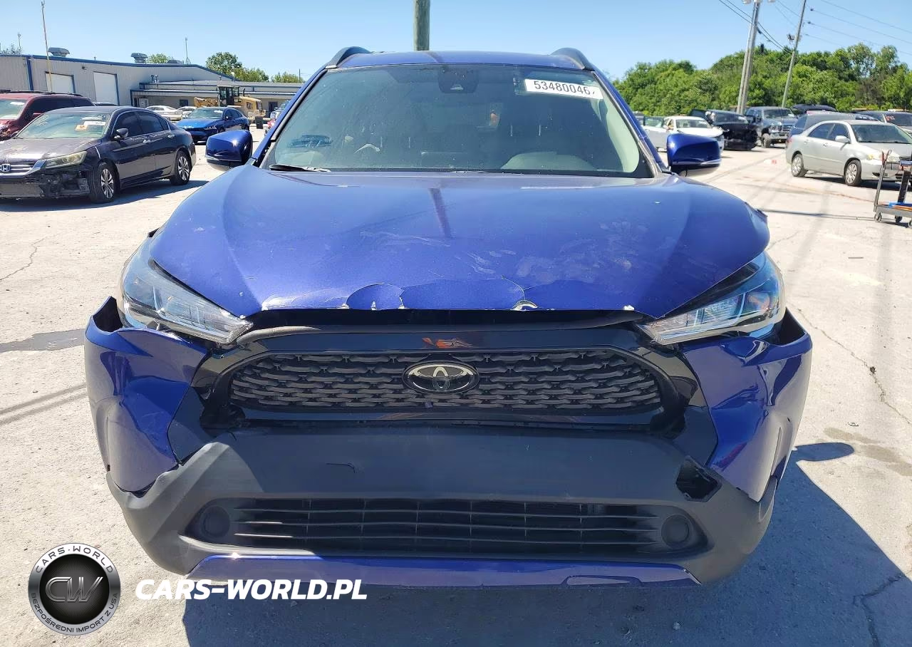 2022 Toyota Corolla Cross Le VIN:7MUBAABG3NV037625 - 5