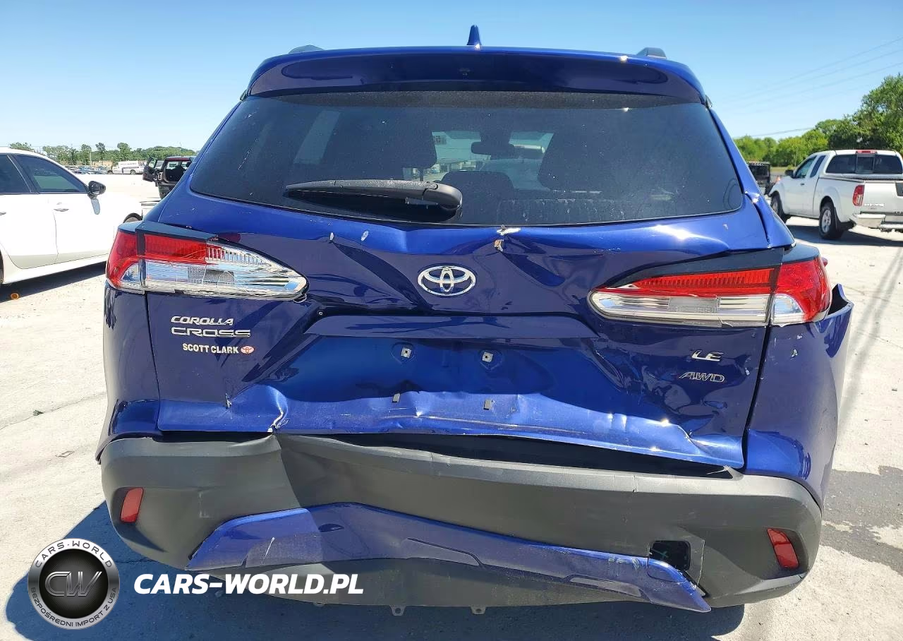 2022 Toyota Corolla Cross Le VIN:7MUBAABG3NV037625 - 6
