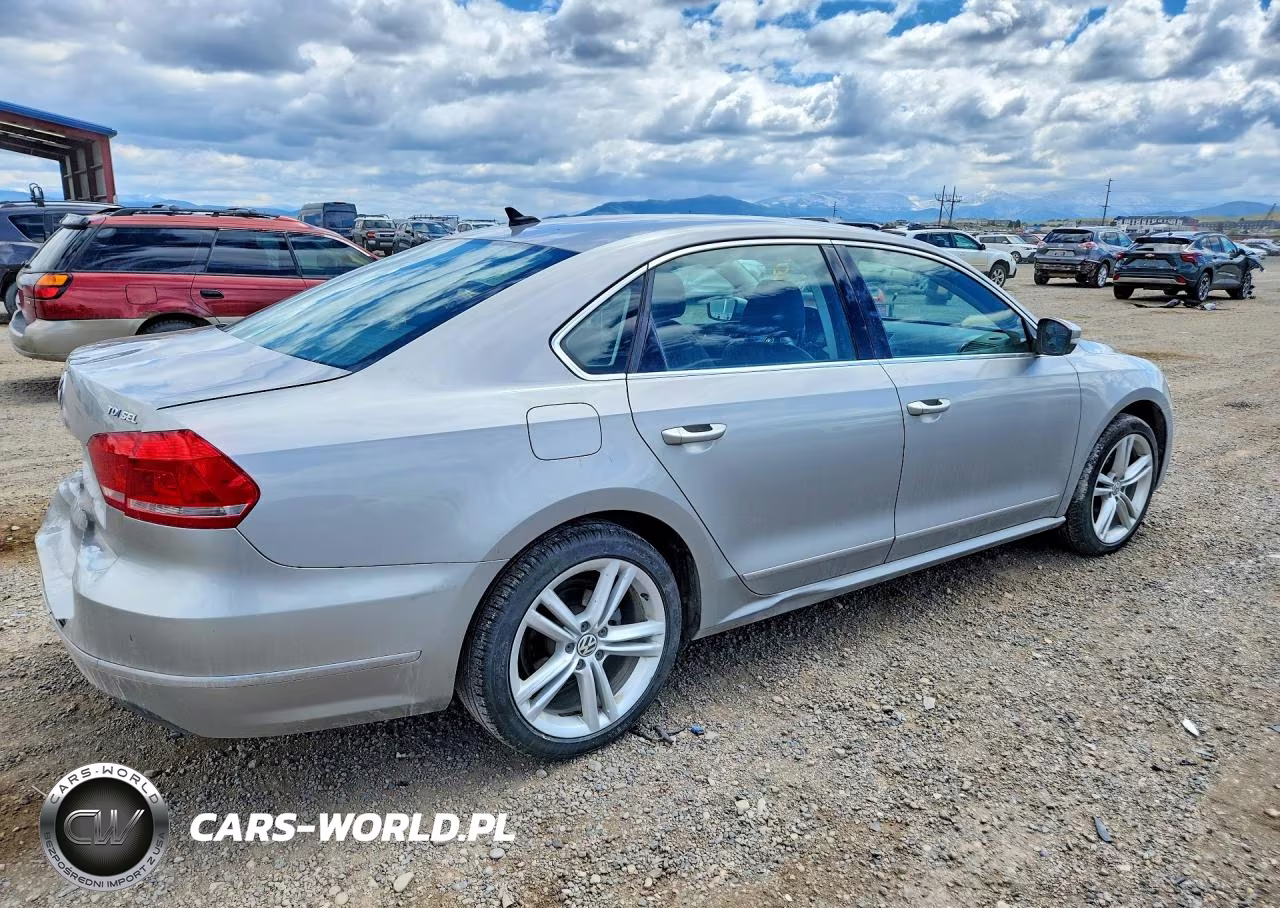 2013 Volkswagen Passat Sel VIN:1VWCN7A31DC139510 - 3