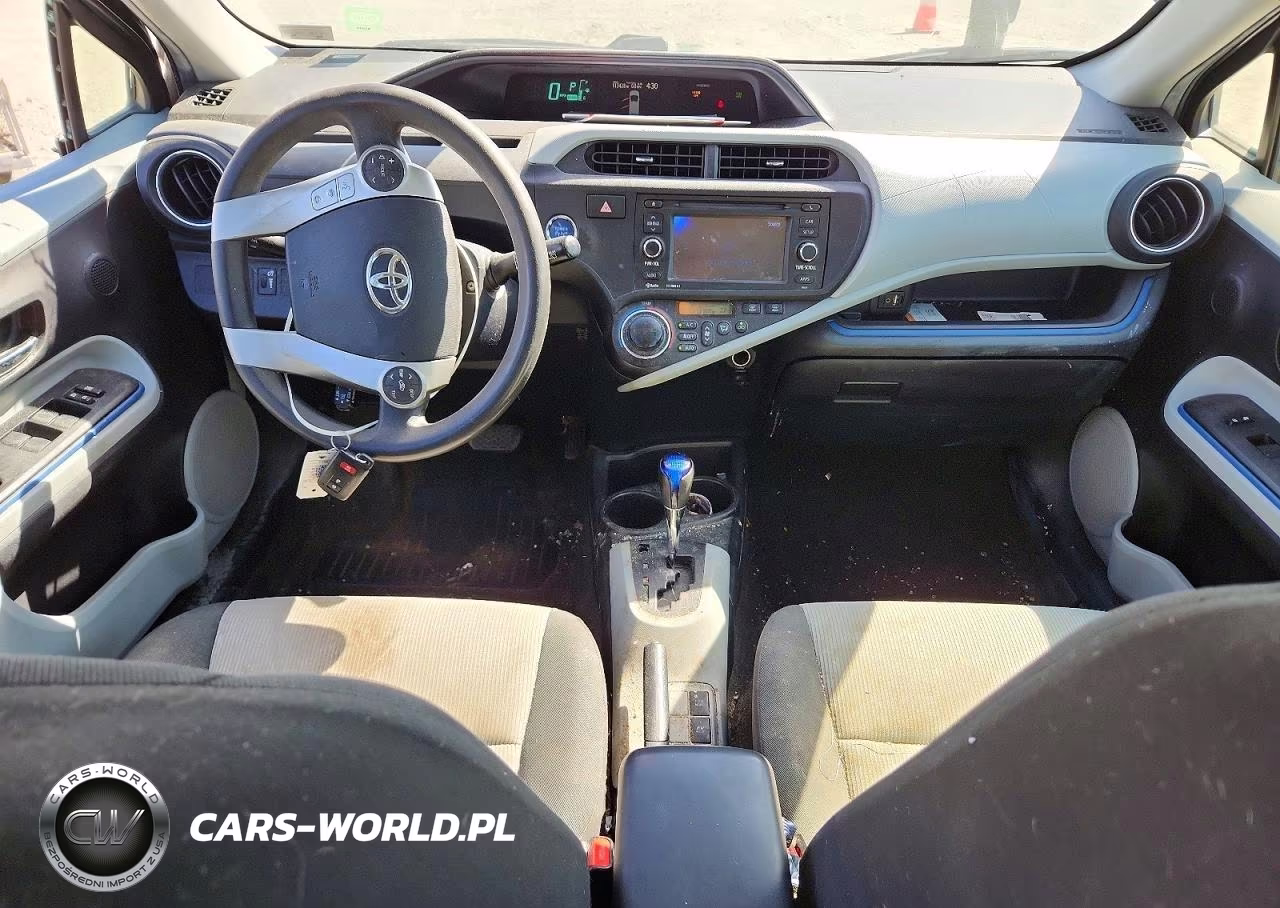 2012 Toyota Prius C Three VIN:JTDKDTB33C1511562 - 8