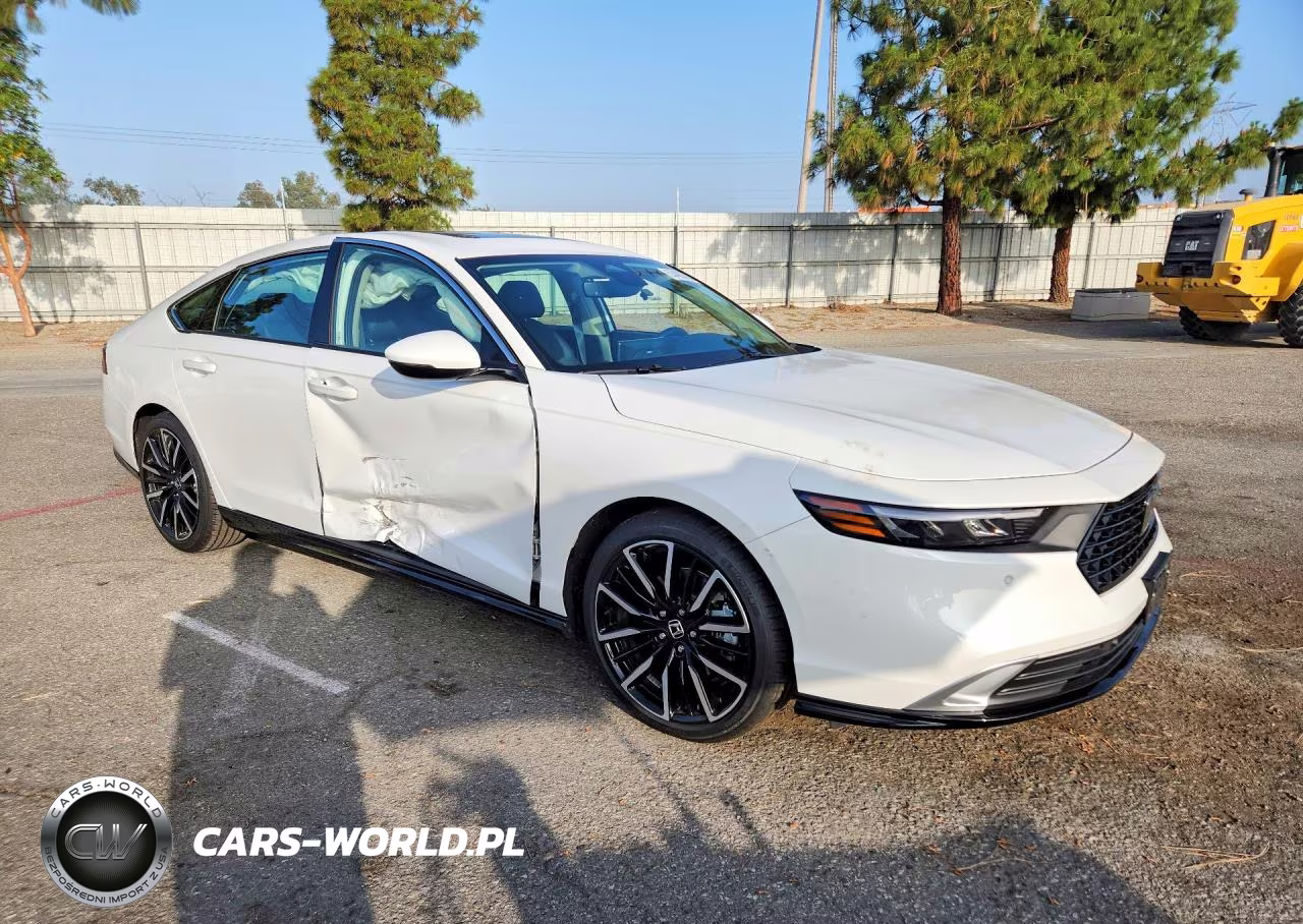 2025 Honda Accord Touring Hybrid VIN:1HGCY2F88SA046088 - 4