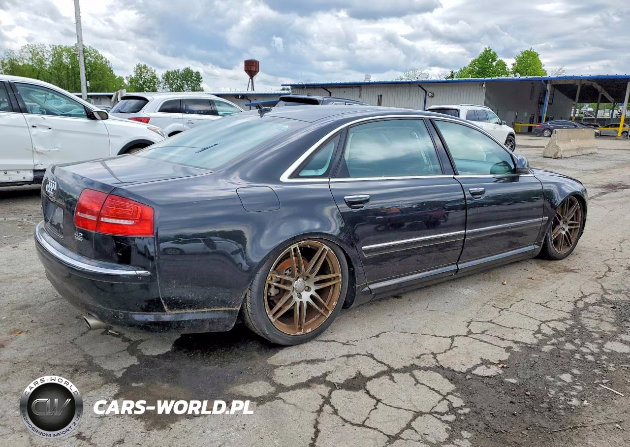 2010 Audi A8 L VIN:WAURVAFA8AN007732 - 3