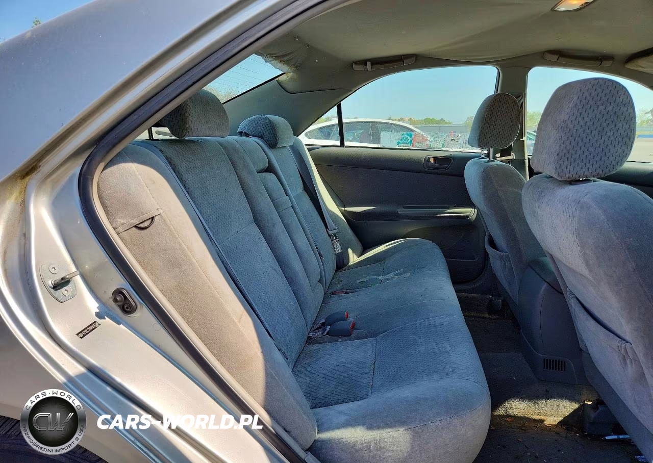 2004 Toyota Camry Le VIN:4T1BE32K84U916588 - 10