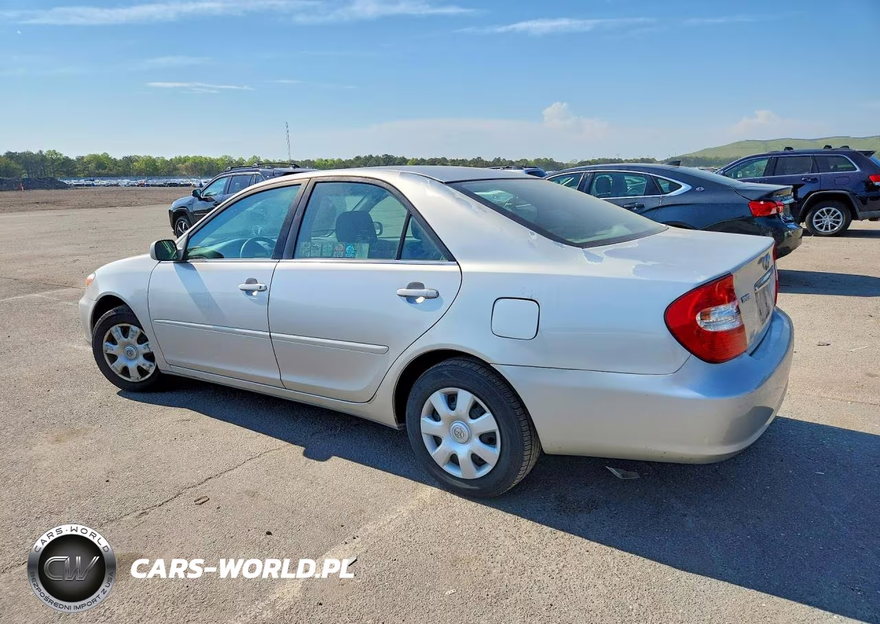 2004 Toyota Camry Le VIN:4T1BE32K84U916588 - 2