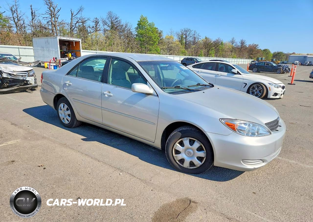 2004 Toyota Camry Le VIN:4T1BE32K84U916588 - 4