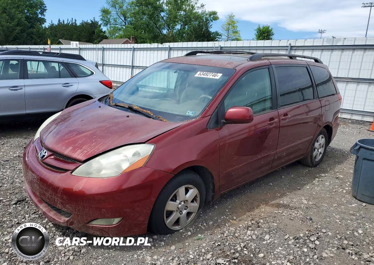 2008 Toyota Sienna – zdjęcie 1 z 13
