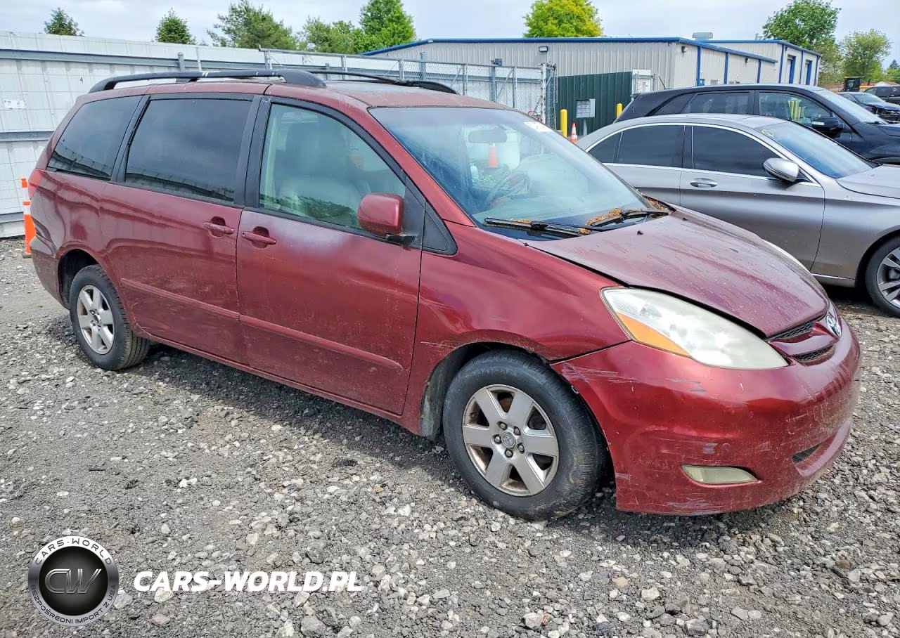 2008 Toyota Sienna VIN:5TDZK22C39S237399 - 4