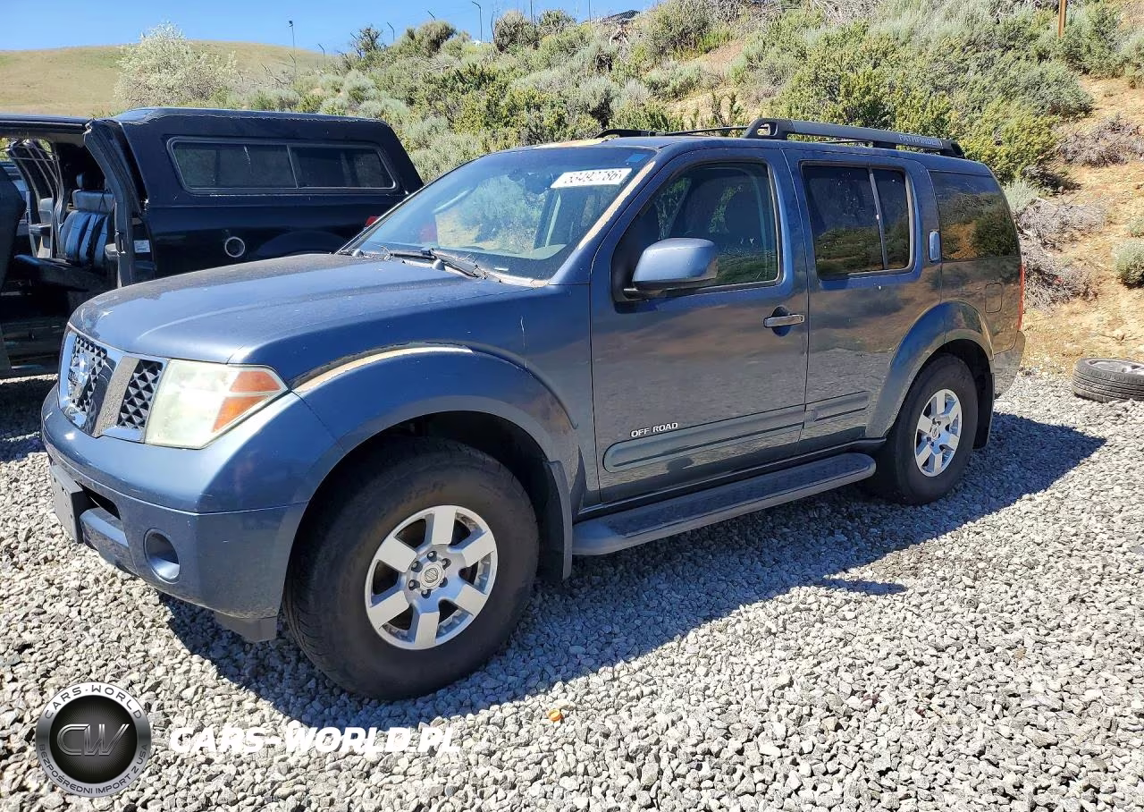 2005 Nissan Pathfinder Xe